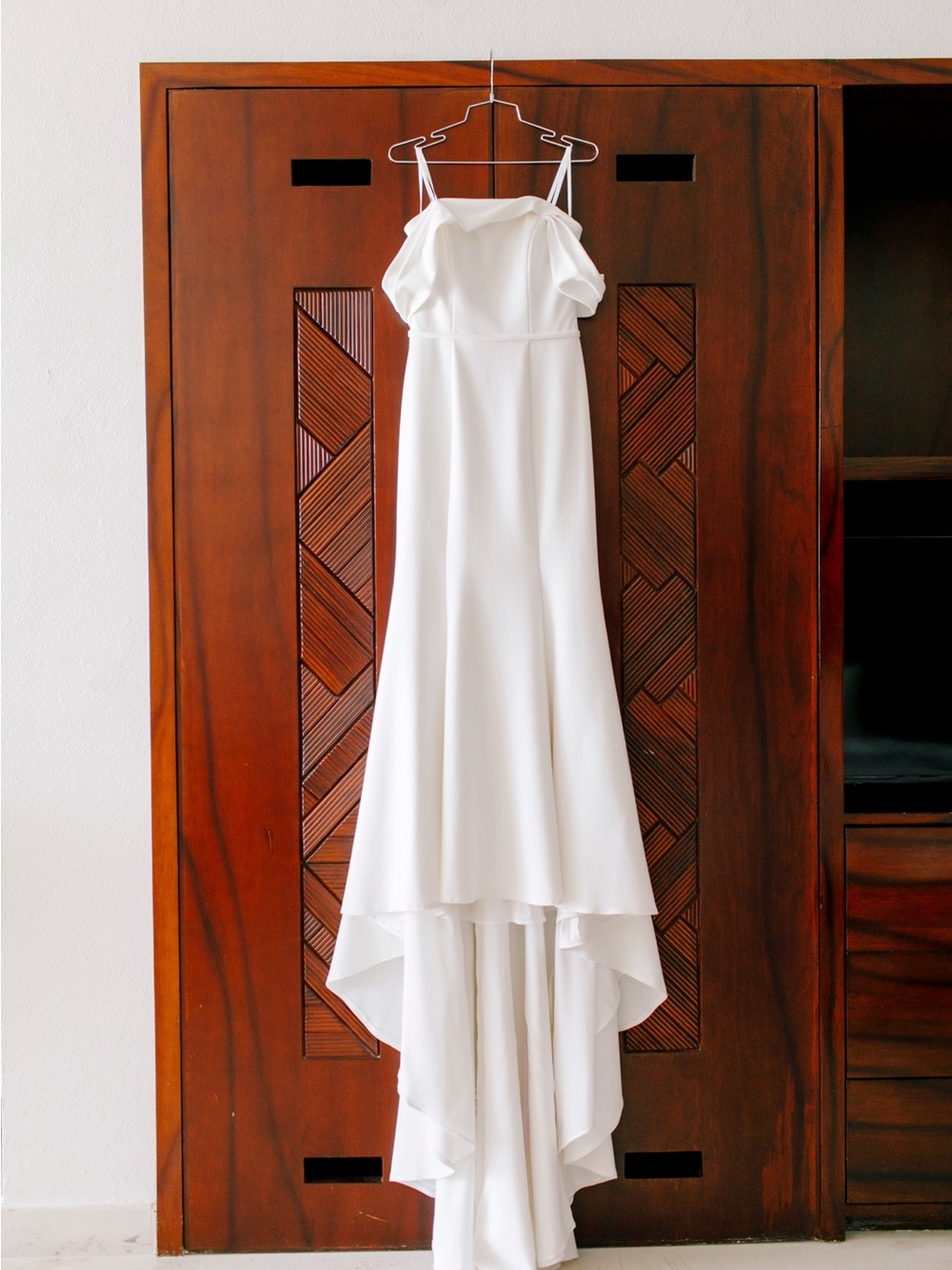 Alexander James Wedding Dress, Style 88165
